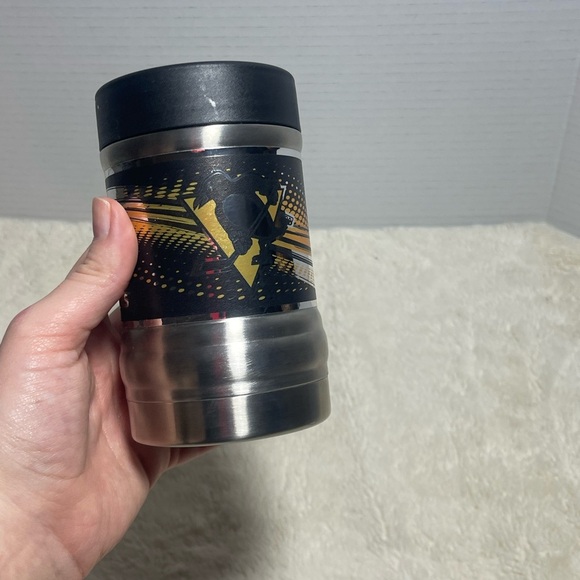 Pittsburgh Penguins Graphic Stainless Steel Koozie 🖤💛 - Picture 1 of 6